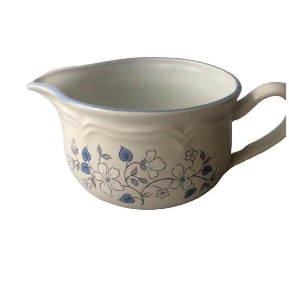 Covington Edition Avondale Japan Stoneware Bowl Handle Spout Blue White Flowers - Picture 1 of 8